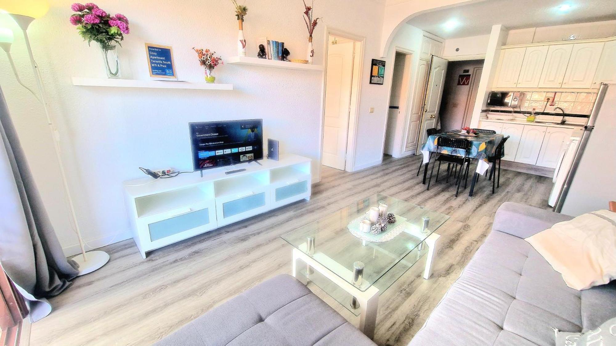 Cozy Apartment Tenerife South Wifi & Pool กอสตา เดล ซิเลนซิโอ ภายนอก รูปภาพ
